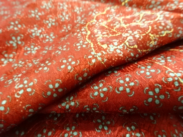  アンティーク　綸子花薬玉模様着物